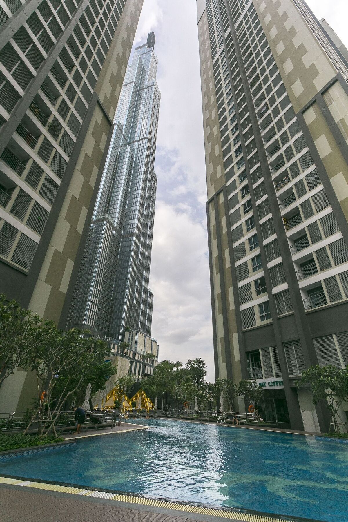 New 3brs Vinhomes Park Căn hộ *
